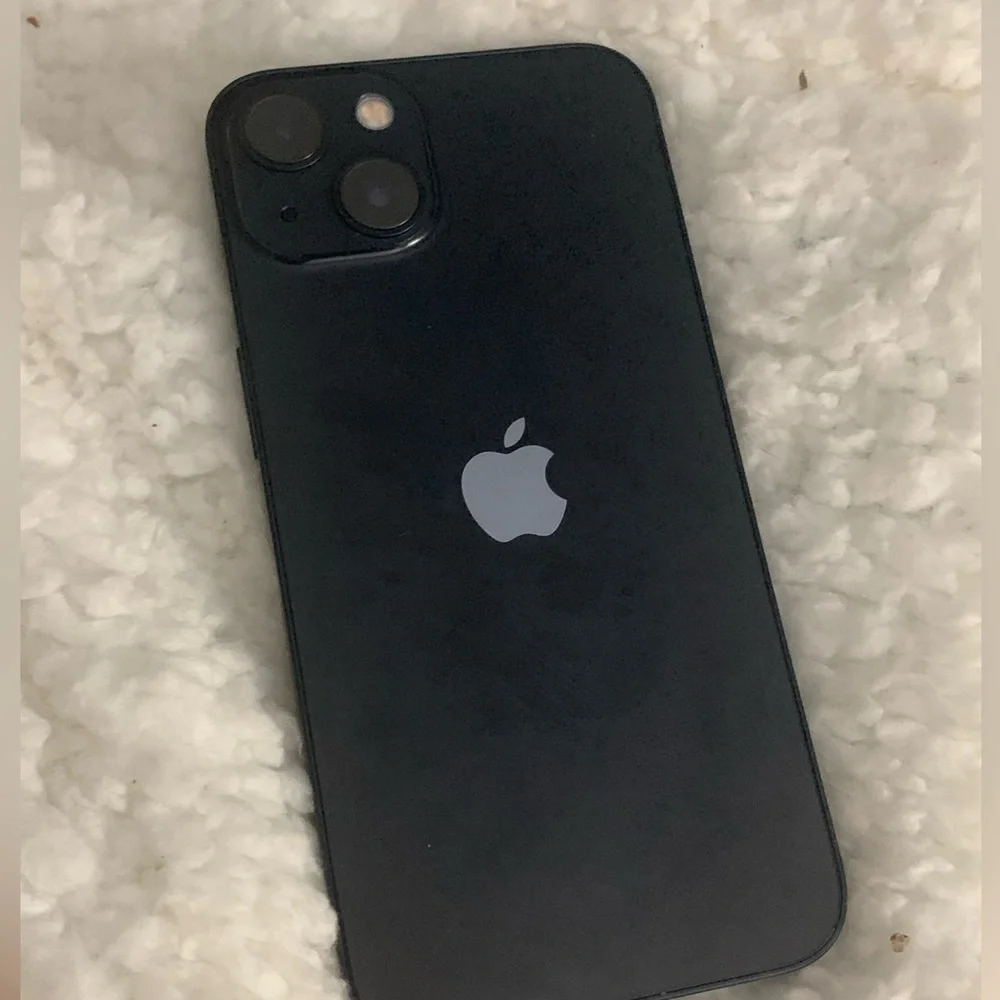 IPhone 13 locked AT&T